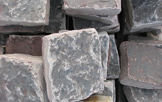 Blue Sandstone Cobble Edging 1