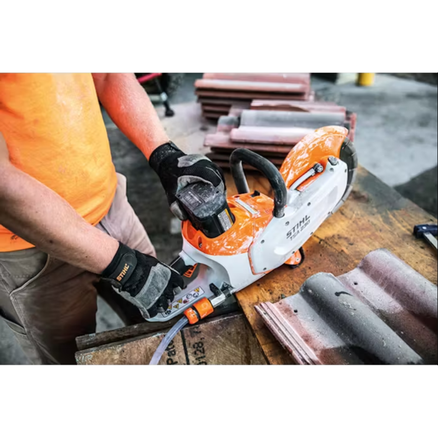 STIHL TSA 230 BATTERY CUTQUIK w/ 9" Guard  Image 2